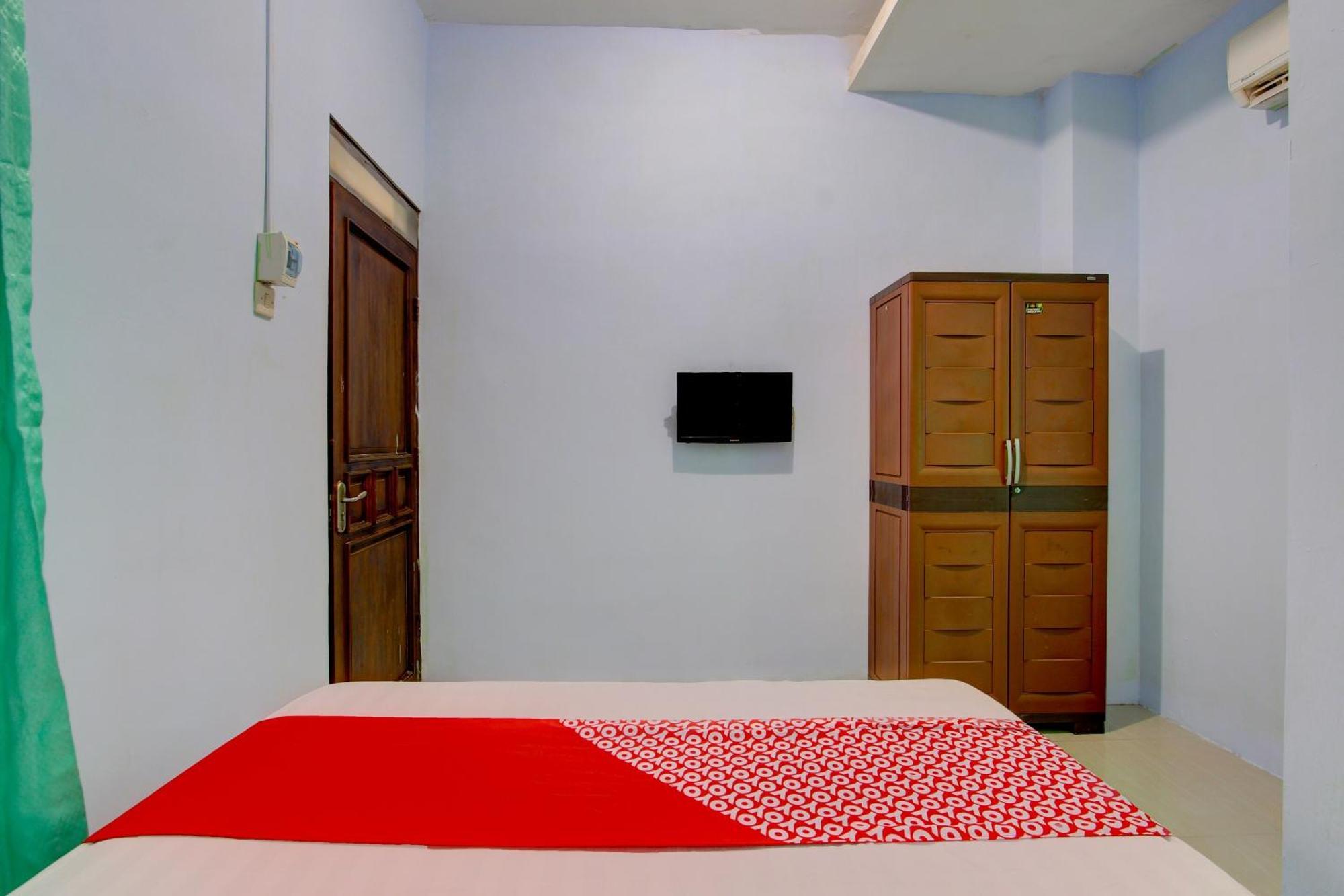 Super Oyo 93012 Griya Kencana Asri Syariah Lawean ภายนอก รูปภาพ